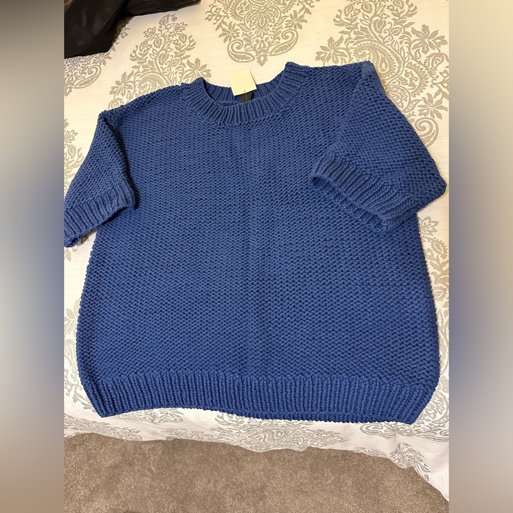 NWT H&M short sleeve sweater